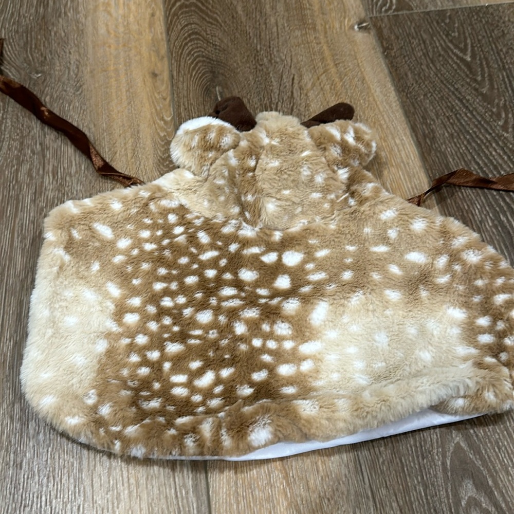 Reindeer cape